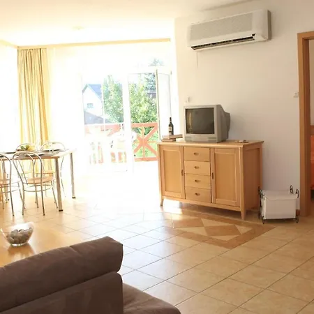 Apartmanhotel Hotel Lelle
