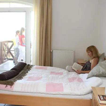Hotel Lelle Apartmanhotel