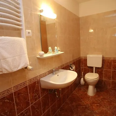 Apartmanhotel Hotel Lelle