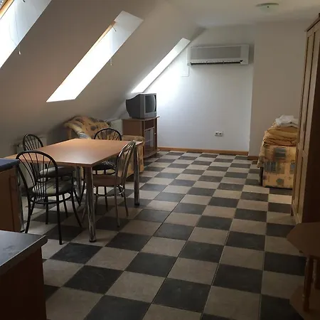 Apartmanhotel Hotel Lelle 2*