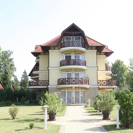 Hotel Lelle