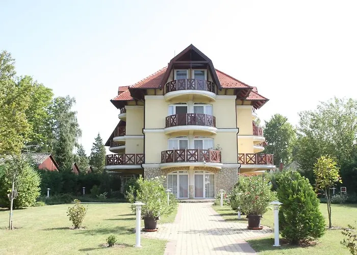 莱尔公园公寓式酒店